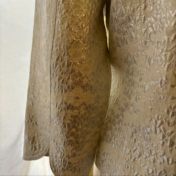 New Without Tags White Blouse With Iridescent Buttons by Ruby Red Size 10 - Picture 5 of 10